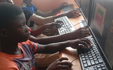 Hands on graphic design Training by Rural Tech Hub